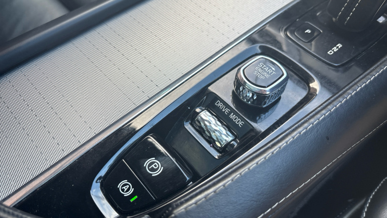 Volvo Xc90 2.0 B5D [235] R DESIGN Pro 5dr AWD Geartronic Diesel Estate